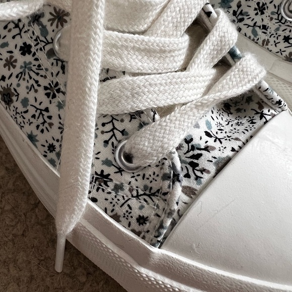 NWOT Primark High Top Sneakers - Picture 7 of 8